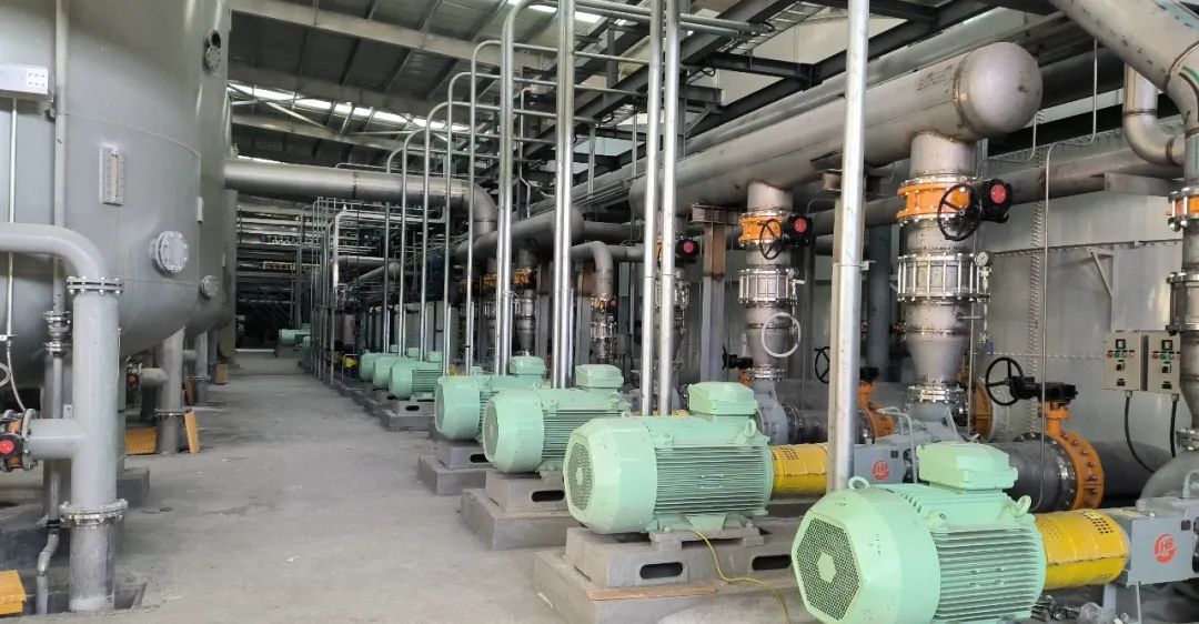 倍頭條 | 扎布耶鹽湖萬(wàn)噸電池級(jí)碳酸鋰項(xiàng)目順利進(jìn)水，進(jìn)入試生產(chǎn)！